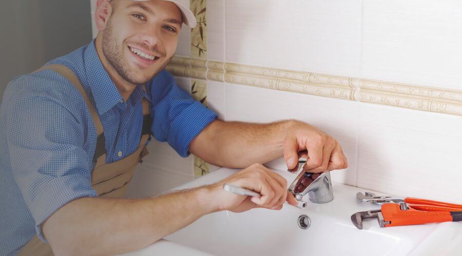 Professional expert plumbing services in Donahue, IA